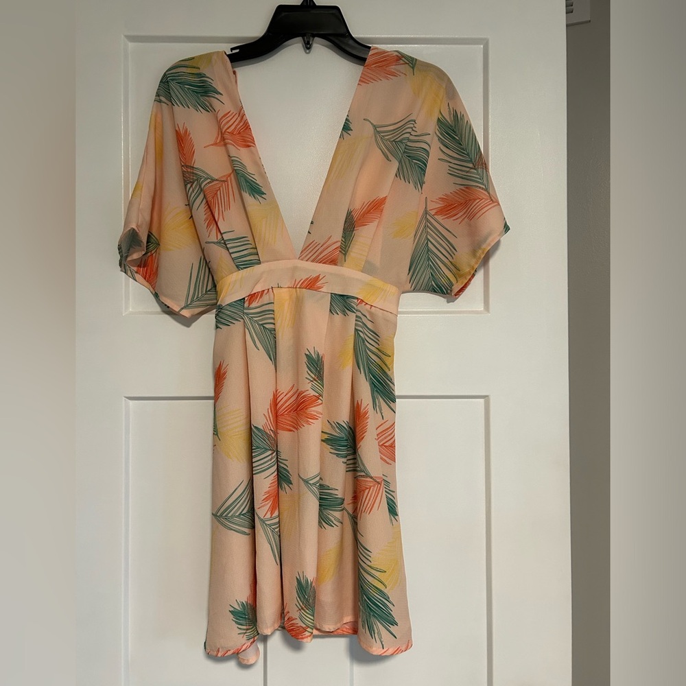 Floerns Women's Tropical Floral Plunging V Neck Tie Open Back Summer Short Dress